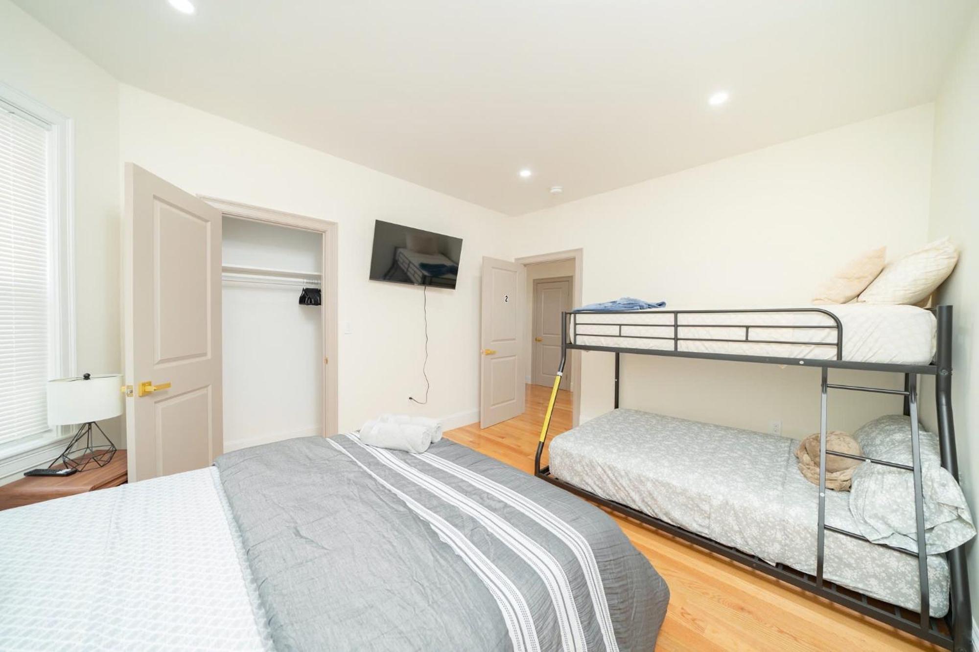 82 - 3br - Stylish Near Mbta *