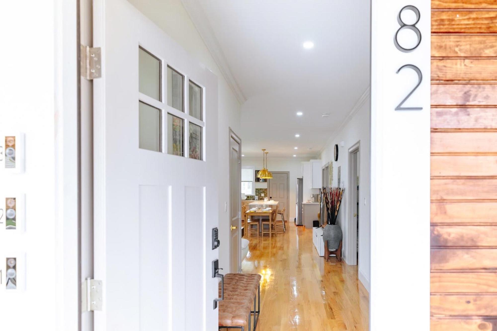82 - 3br - Stylish Near Mbta * Boston